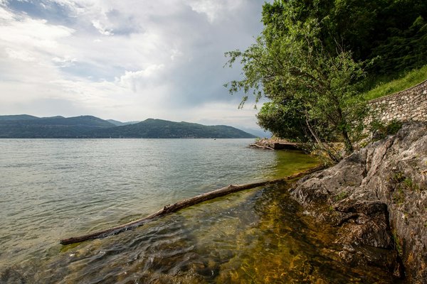 How Can You Make the Most of Cultural Experiences While Camping in the UK?